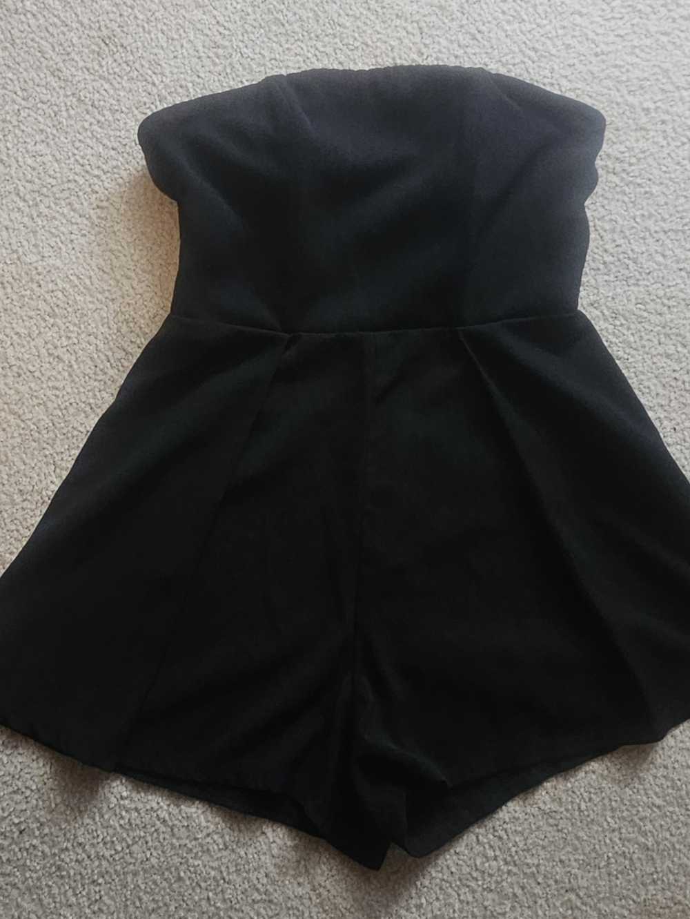 Vestique Strapless Black Smocked Romper Size Small - Picture 2 of 10
